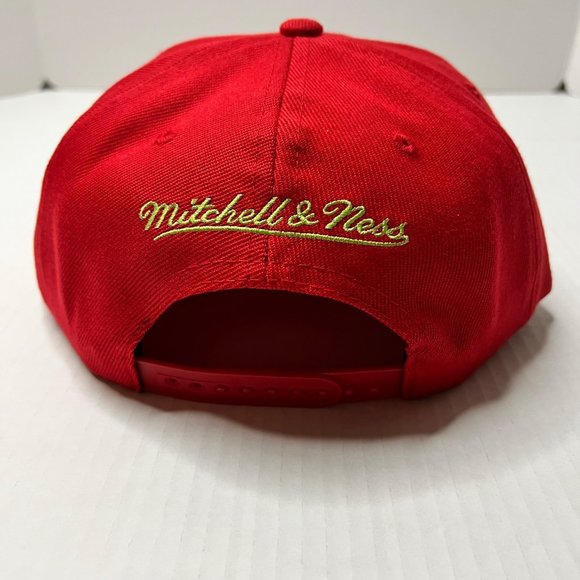 New Brooklyn Nets Mitchell & Ness Hat Reverse Grinch Team Snapback HWC Red Cap - Picture 9 of 16
